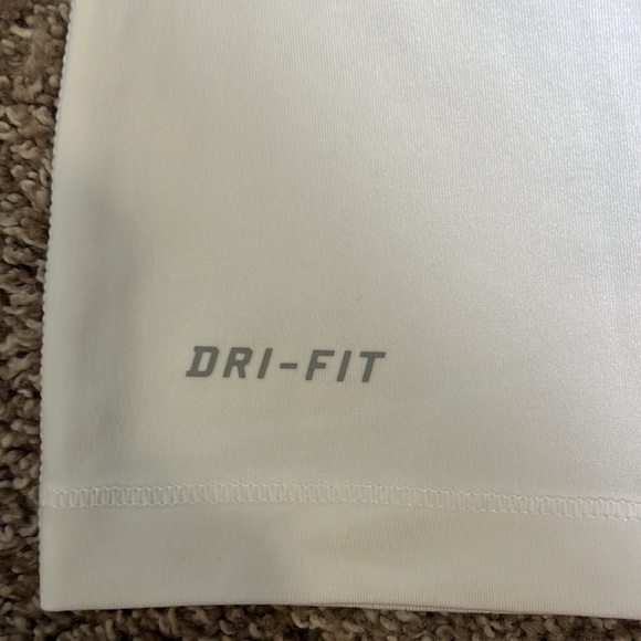 Nike athletic training shirt. Size S. - Picture 2 of 4